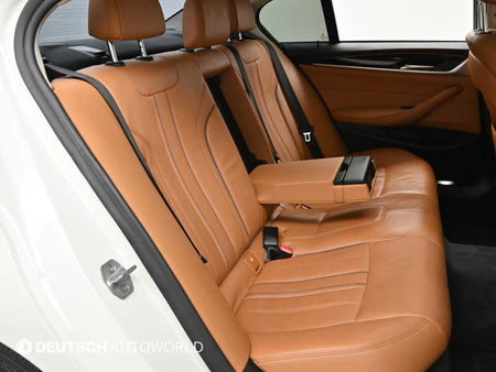 BMW 5-Series — photo 12