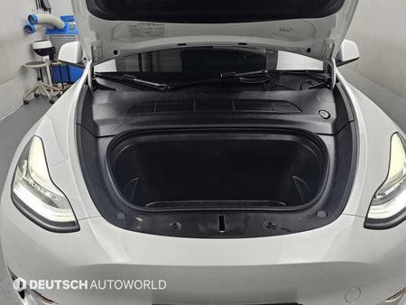 Tesla Model Y — photo 06