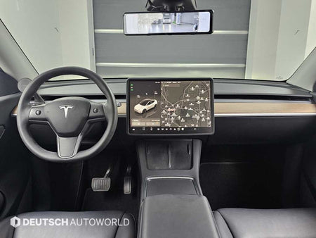 Tesla Model Y — photo 07