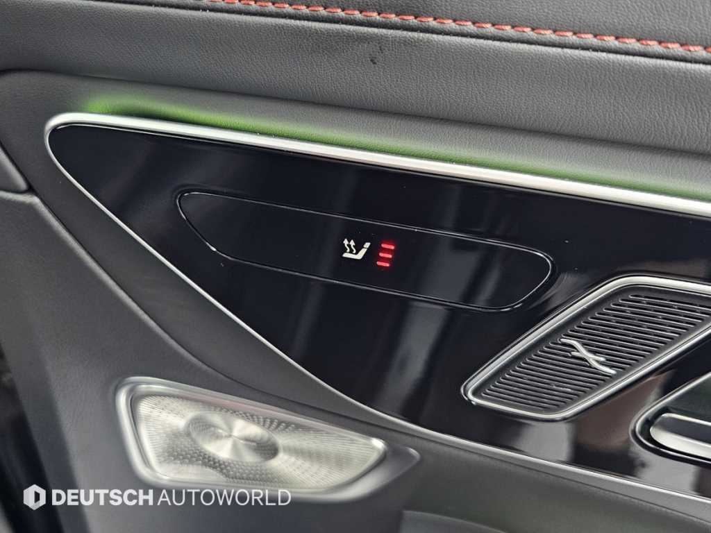Mercedes-Benz GLC-Class — photo 16