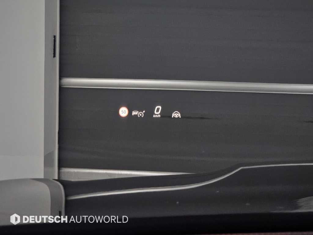 Mercedes-Benz GLC-Class — photo 17