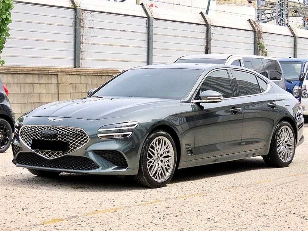 Genesis G70 — photo 02