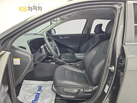 Kia Niro — photo 11