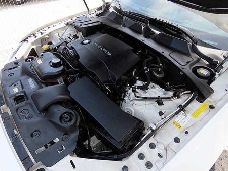 Jaguar XJ — photo 19