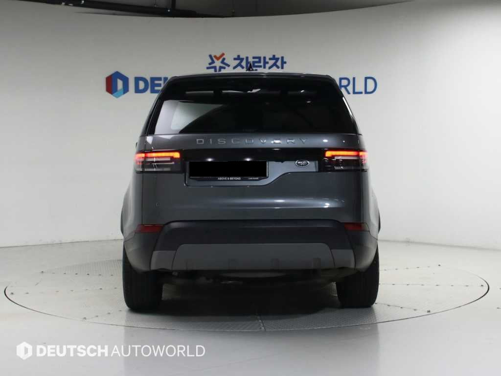 Land Rover Discovery — photo 04
