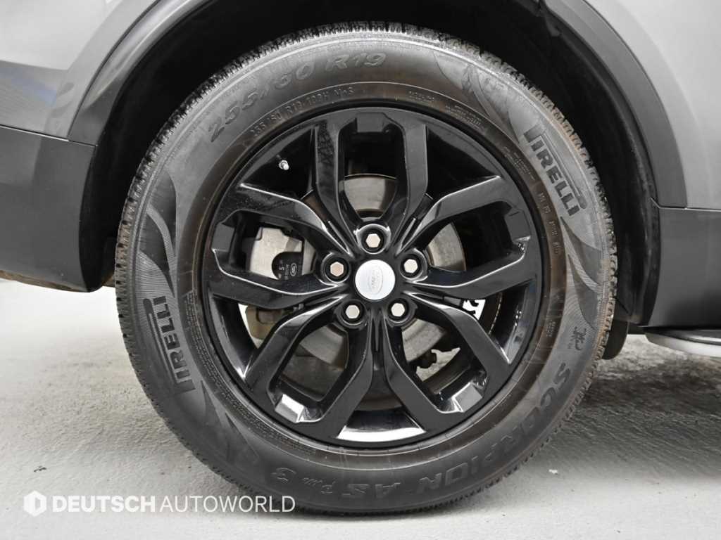 Land Rover Discovery — photo 05