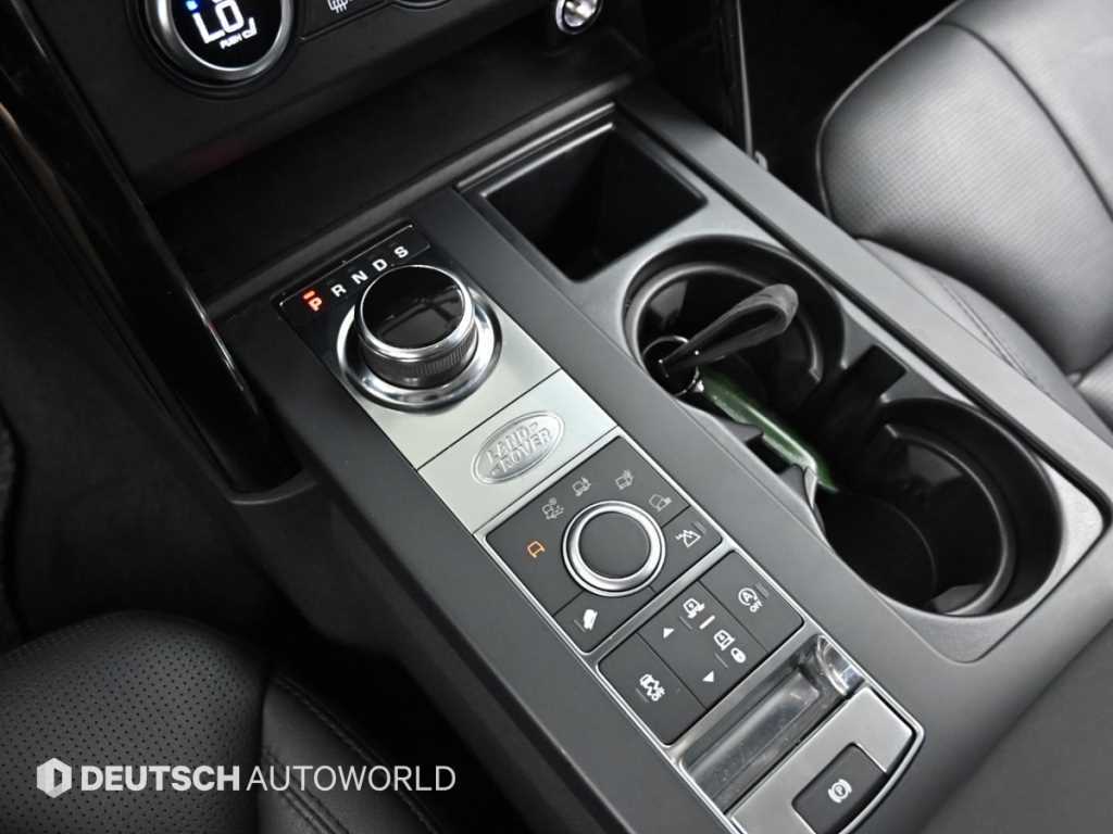Land Rover Discovery — photo 09