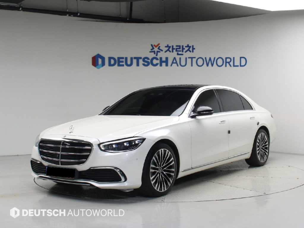 Mercedes-Benz S-Class — photo 01