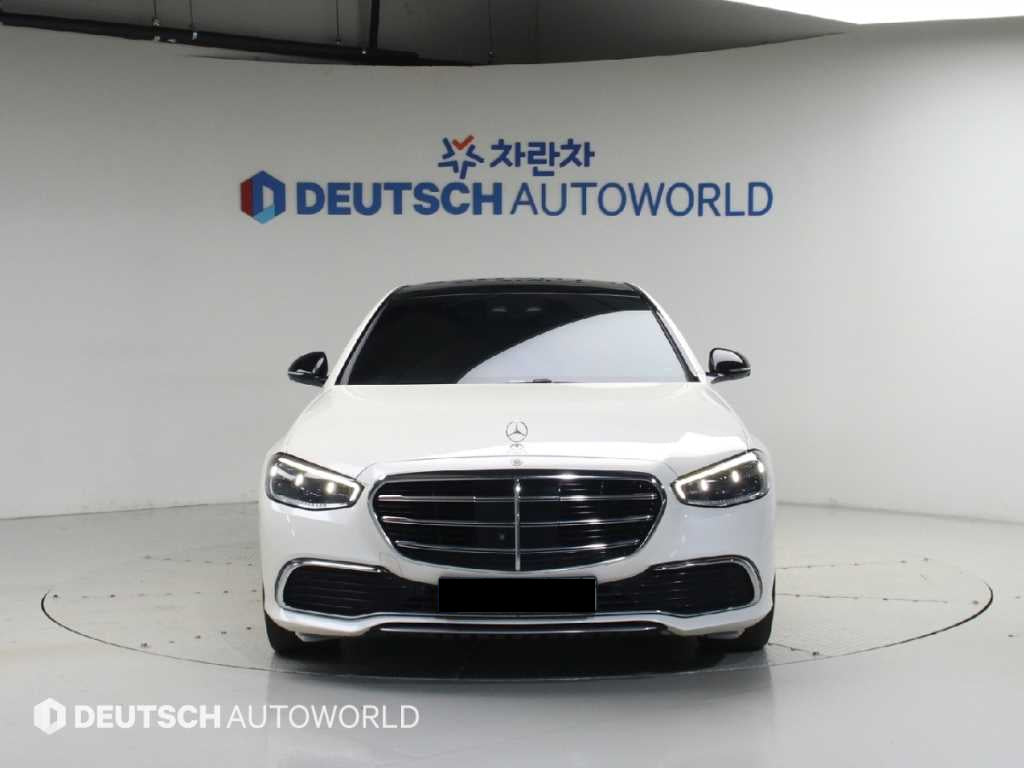 Mercedes-Benz S-Class — photo 03