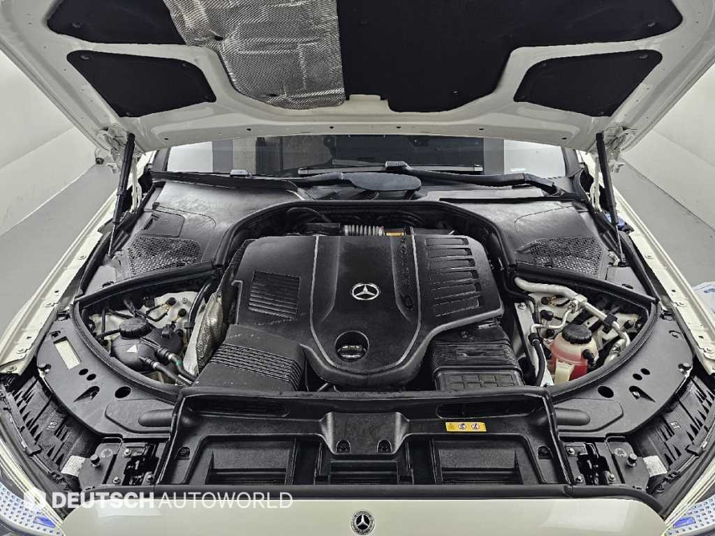 Mercedes-Benz S-Class — photo 06