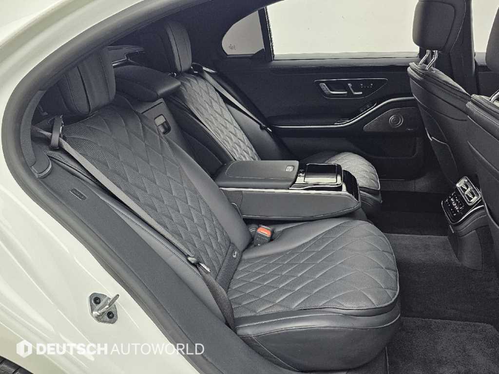 Mercedes-Benz S-Class — photo 12
