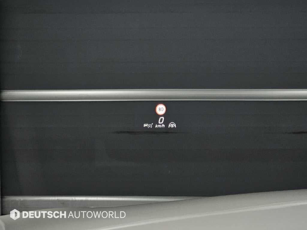 Mercedes-Benz S-Class — photo 17