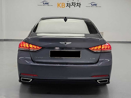 Hyundai Genesis — photo 03