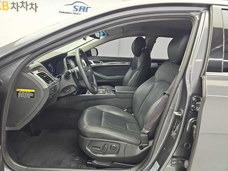 Hyundai Genesis — photo 11