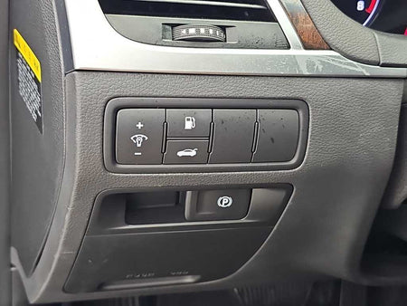 Hyundai Genesis — photo 19