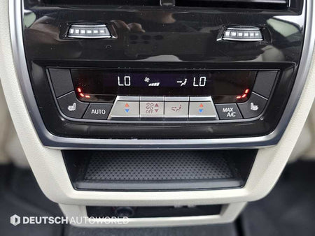 BMW X7 — photo 16