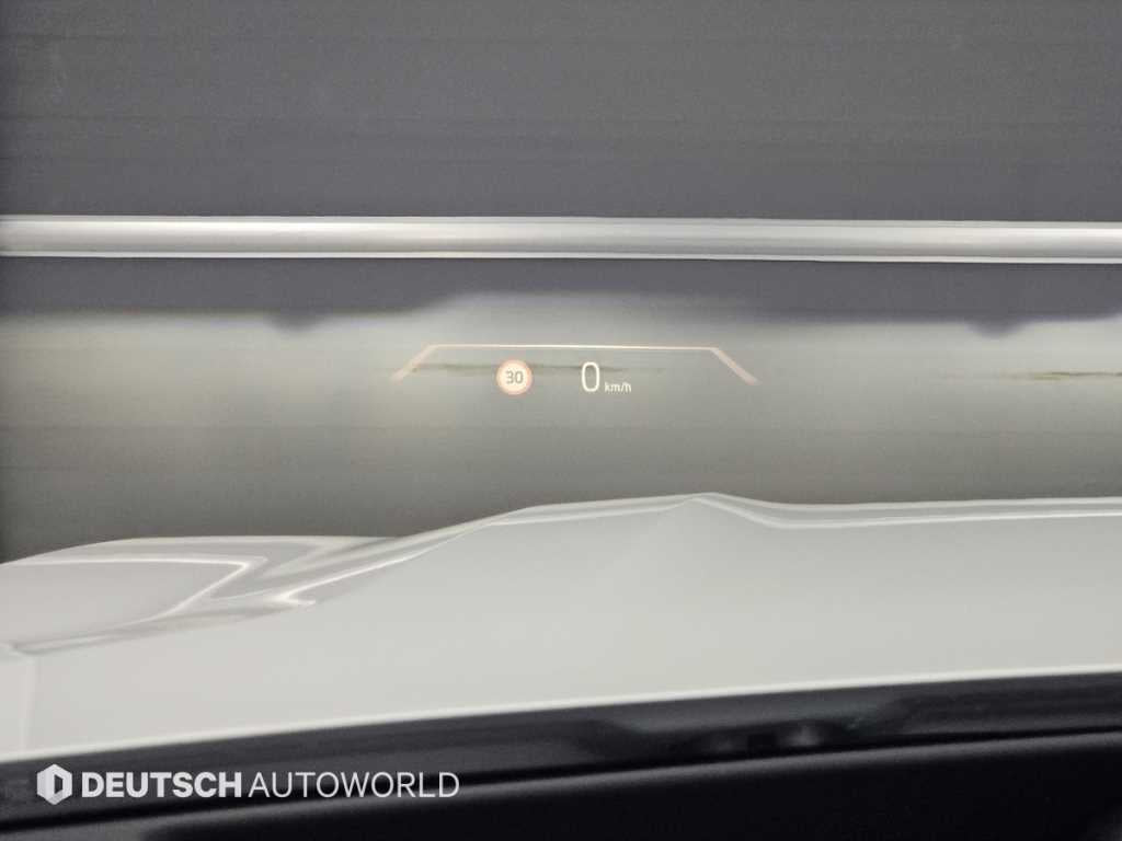 BMW X7 — photo 17