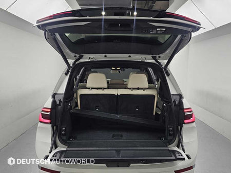 BMW X7 — photo 19