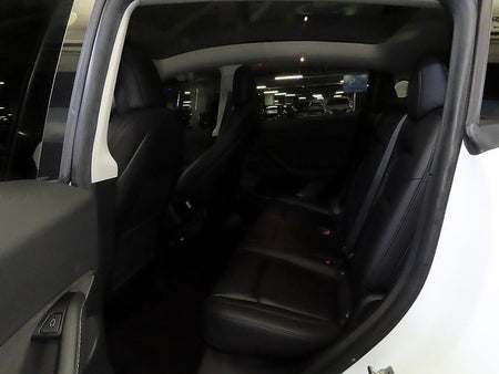 Tesla Model Y — photo 07