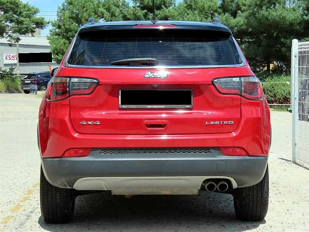 Jeep Compass — photo 04