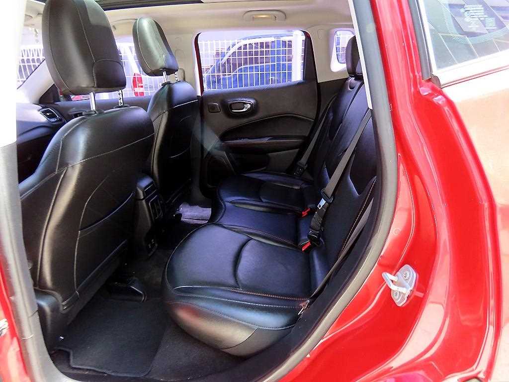Jeep Compass — photo 06