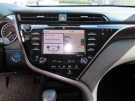 Toyota Camry — photo 13