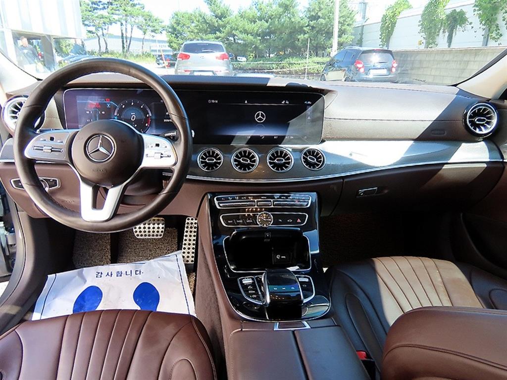 Mercedes-Benz CLS-Class — photo 07
