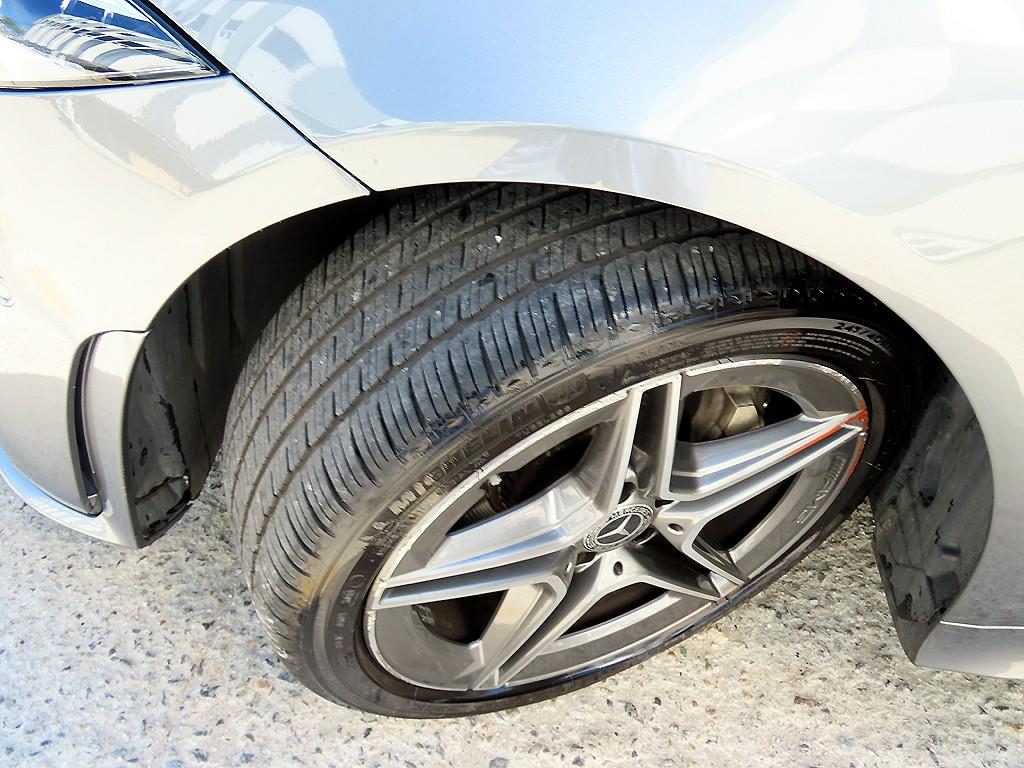 Mercedes-Benz CLS-Class — photo 19