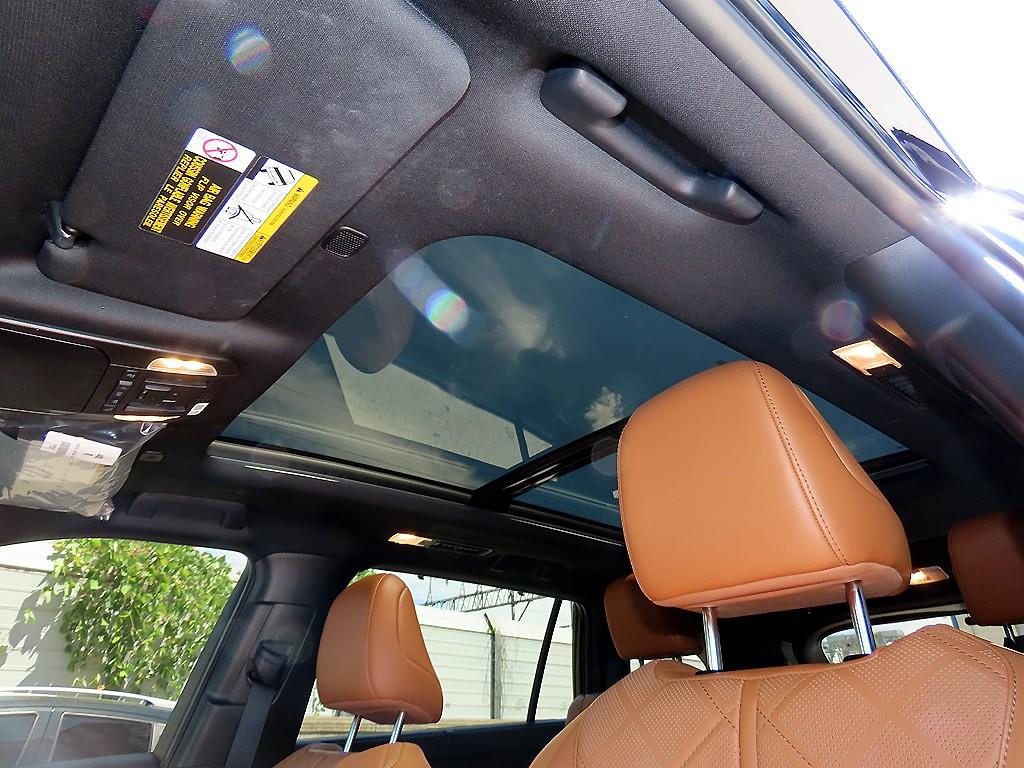 Toyota Highlander — photo 16