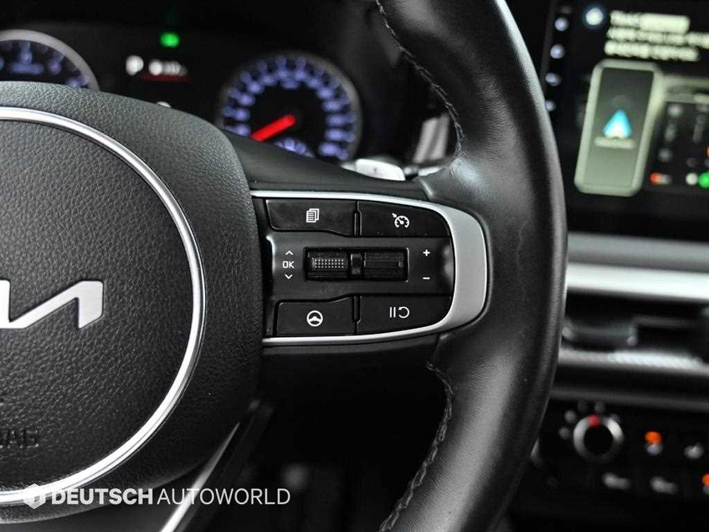 Kia K5 — photo 16