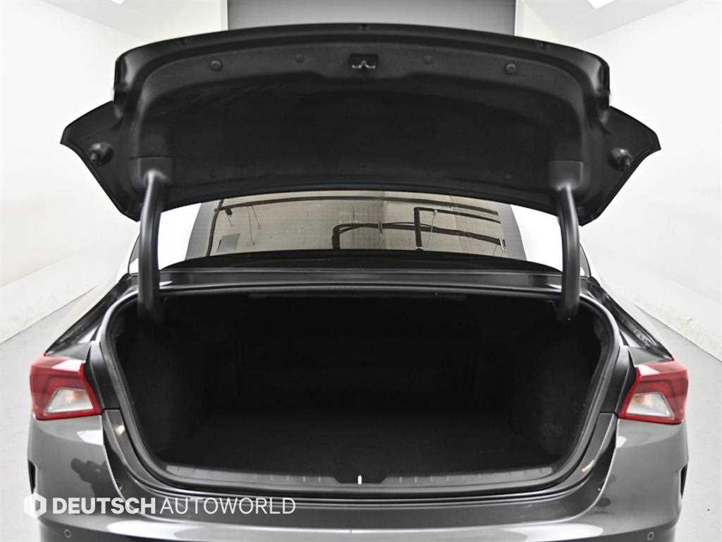 Kia K5 — photo 19