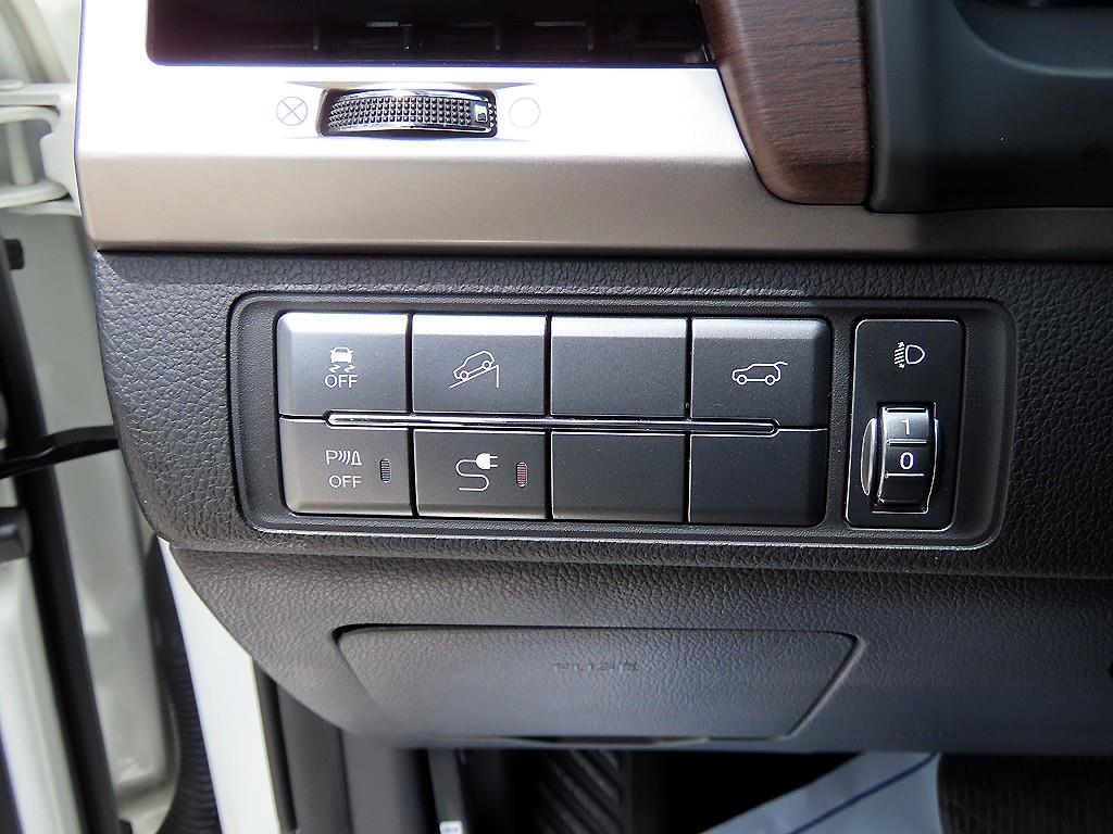 KGM Rexton — photo 11