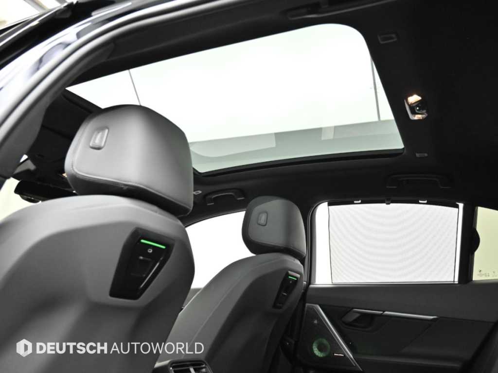 BMW 5-Series — photo 18