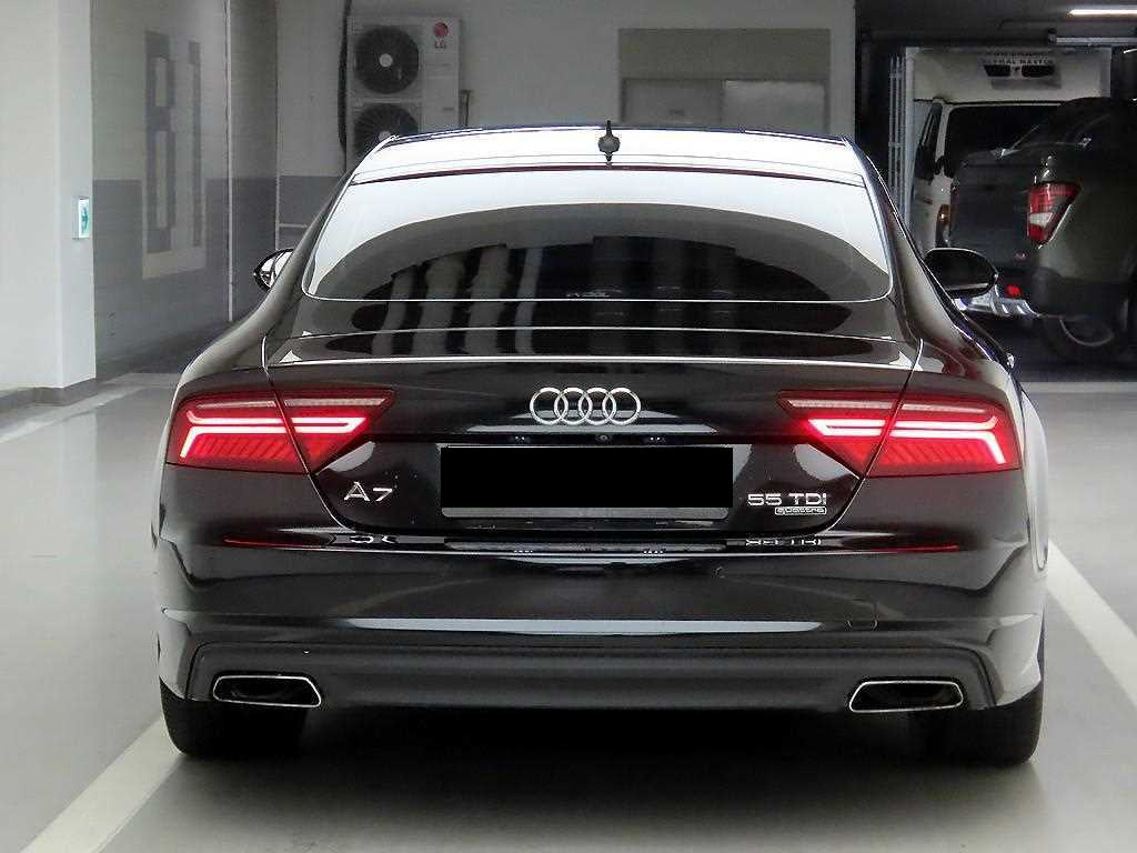 Audi A7 — photo 02