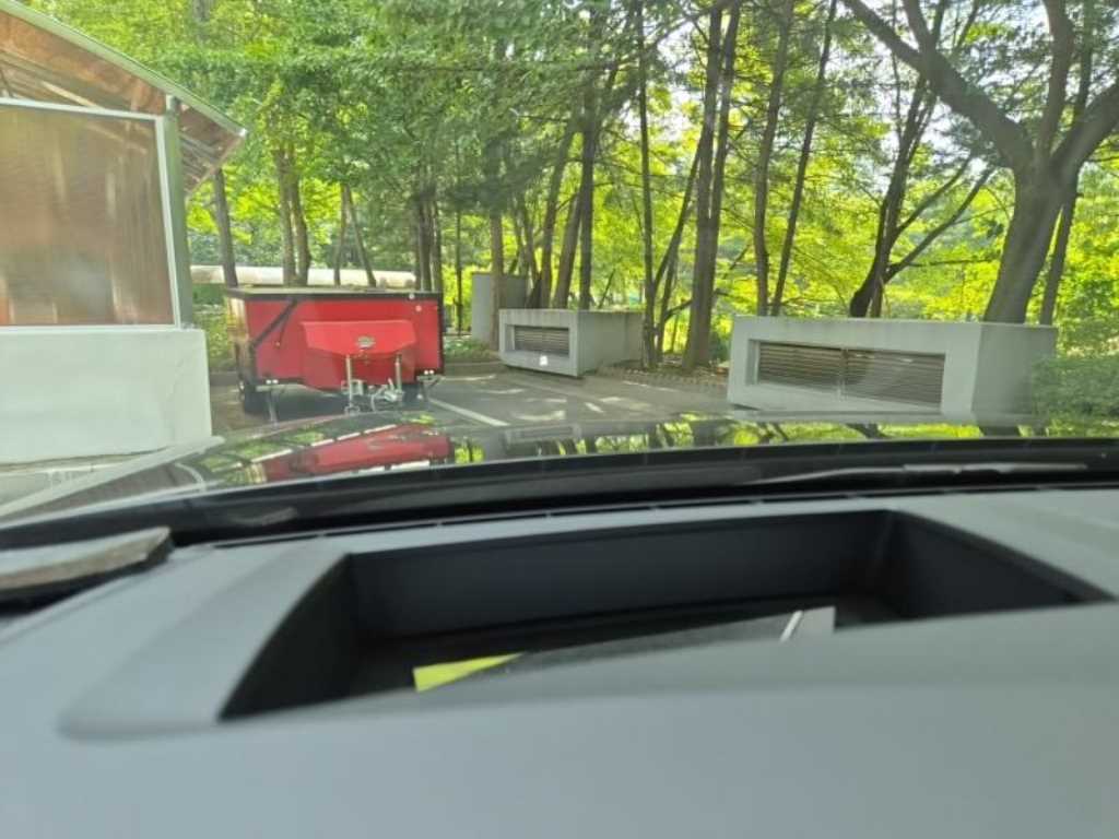 Porsche Cayenne — photo 12