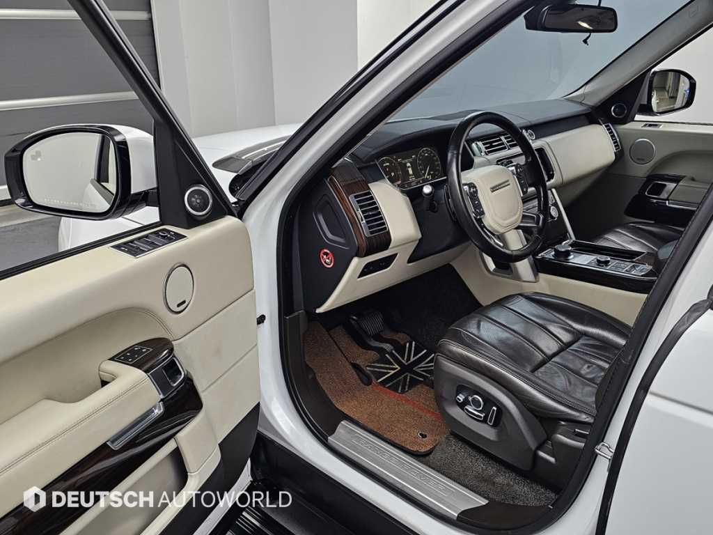 Land Rover Range Rover — photo 11