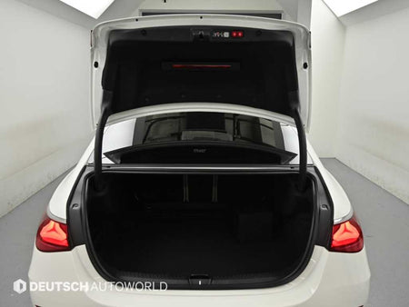 Mercedes-Benz E-Class — photo 19