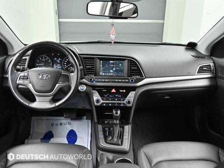 Hyundai Avante — photo 07