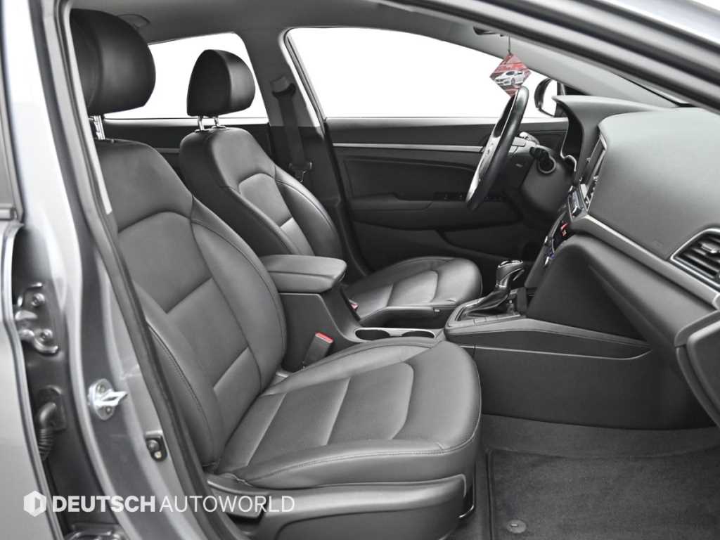 Hyundai Avante — photo 10