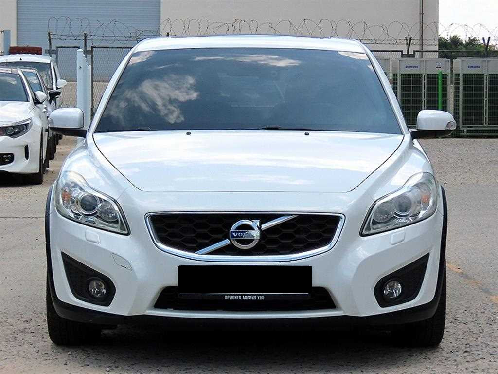 Volvo C30 — photo 01