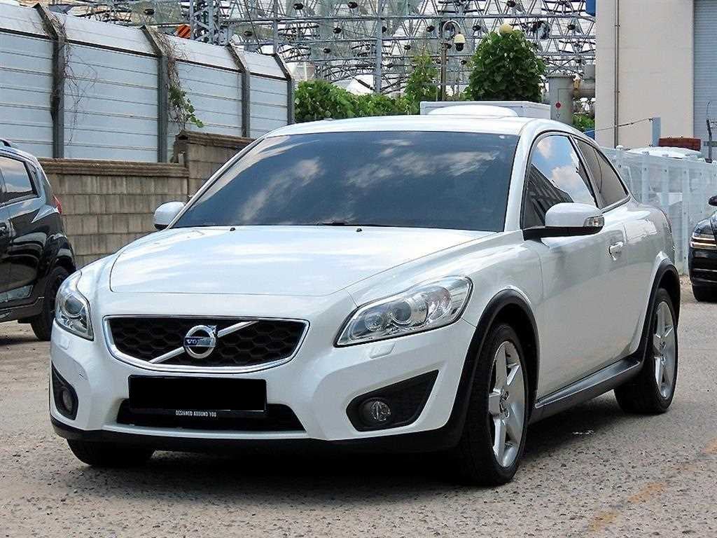 Volvo C30 — photo 02