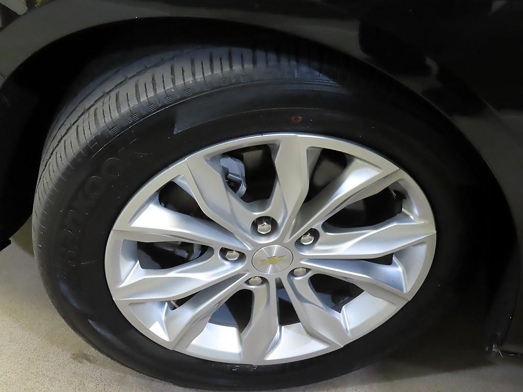 CHEVROLET Malibu — photo 20