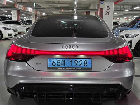 Audi e-tron GT — photo 05