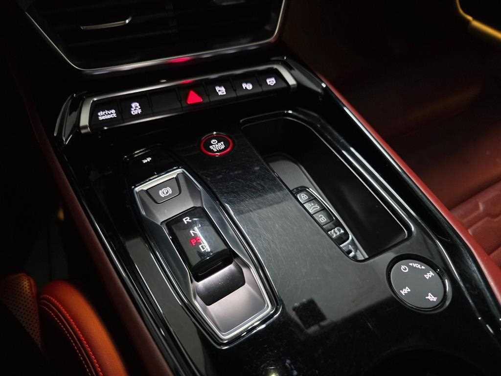 Audi e-tron GT — photo 09