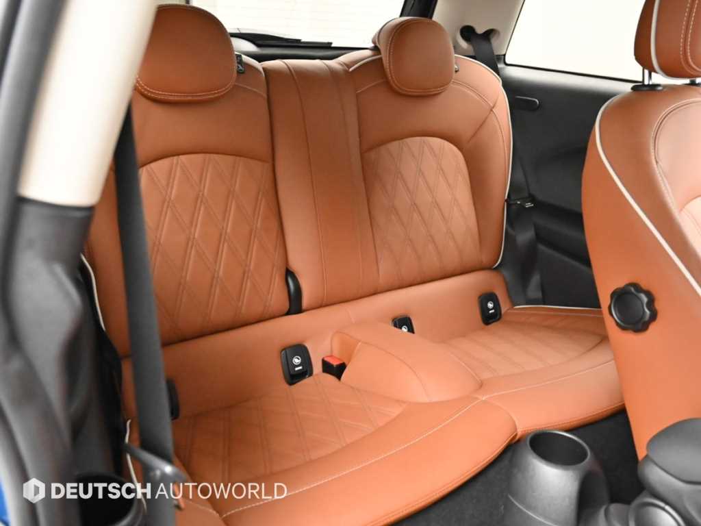 Mini Cooper — photo 12