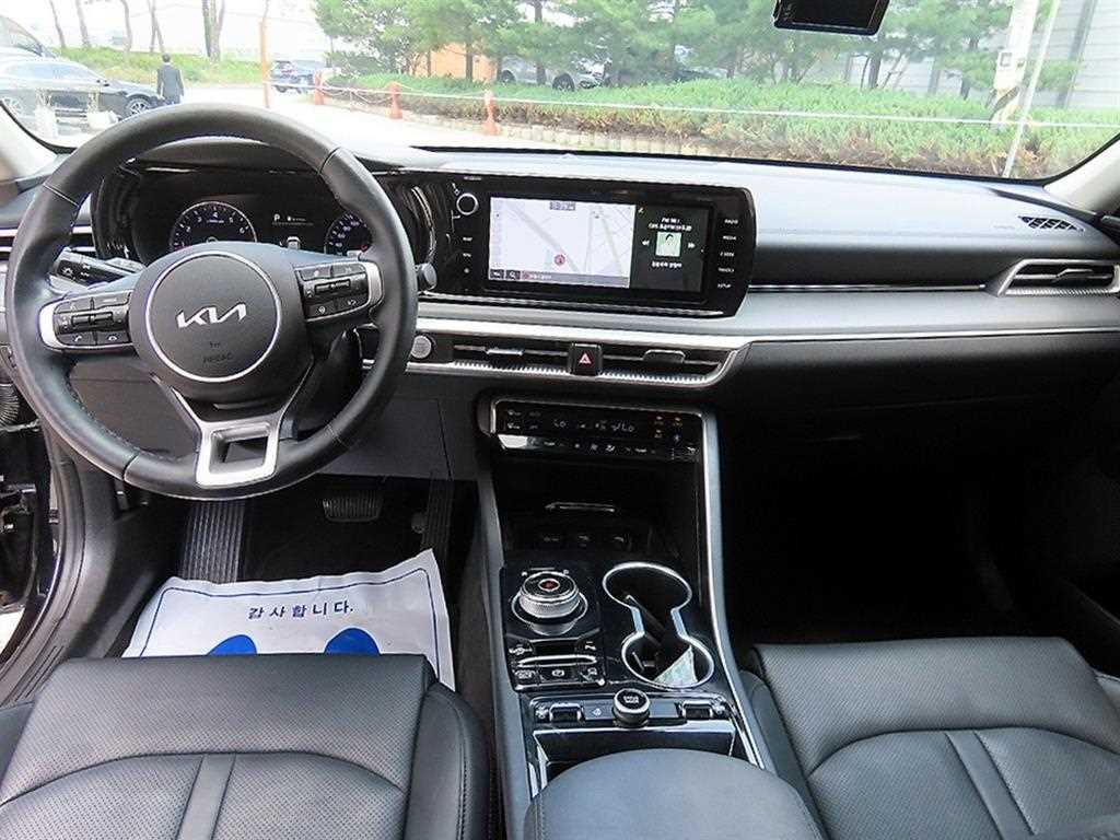 Kia K5 — photo 07