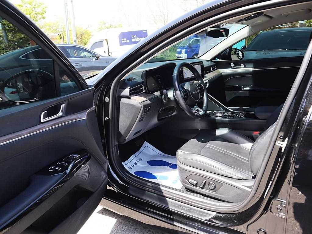 Kia K5 — photo 06