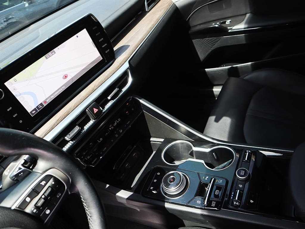 Kia K5 — photo 10