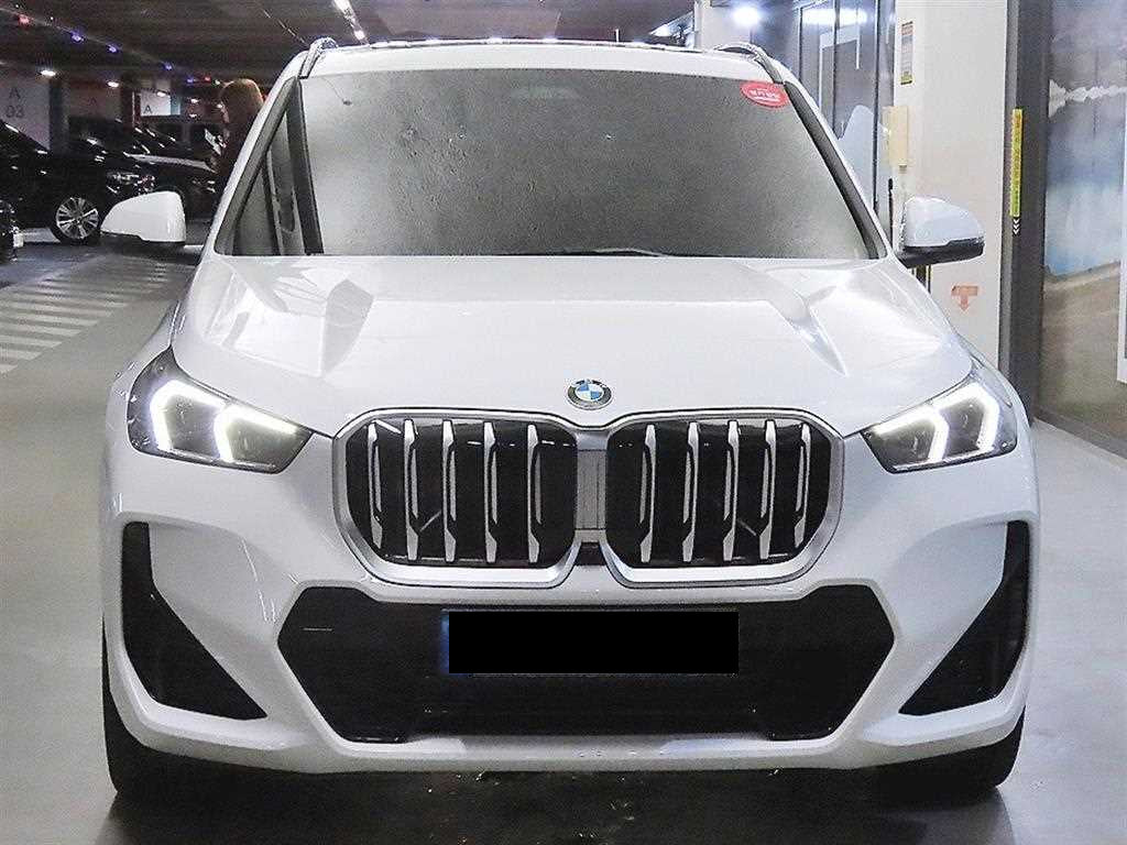 BMW X1 — photo 02