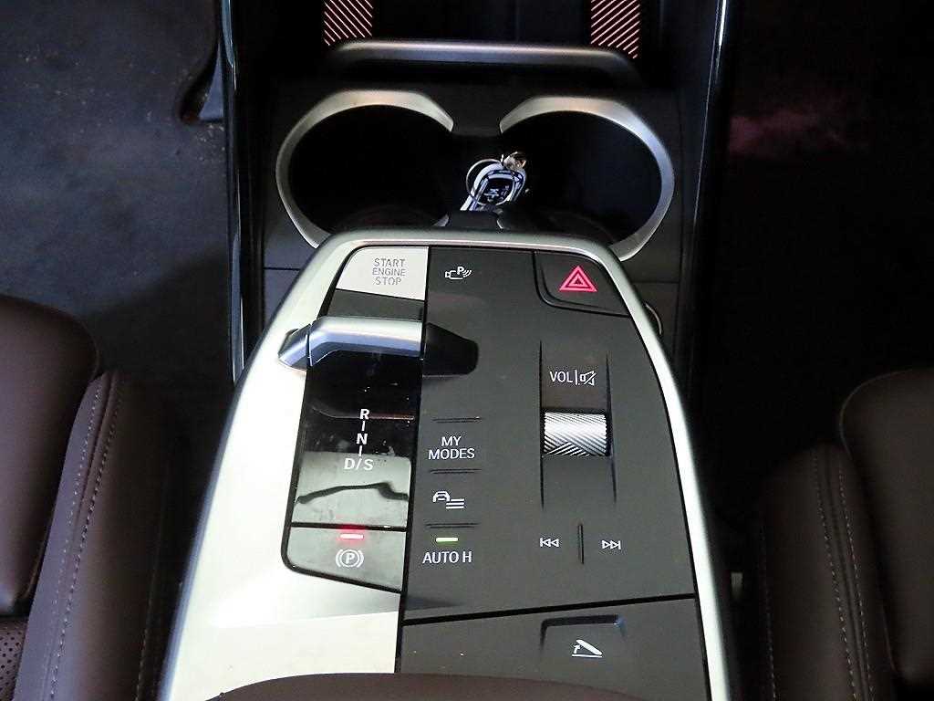 BMW X1 — photo 12
